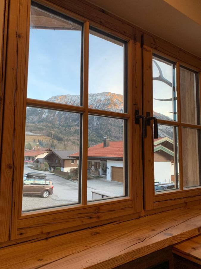 Chalet Bergsucht In Ruhpolding Bayern, Traumlage Am Sonnigen Suedhang, Kostenlose Parkplaetze, Schnelles Wlan, Ruhige Sackgasse, Netflix Inklusive Luaran gambar